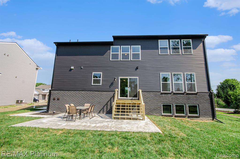 12020 TIMBER COURT, Romeo, MI 48065 — Photo 36