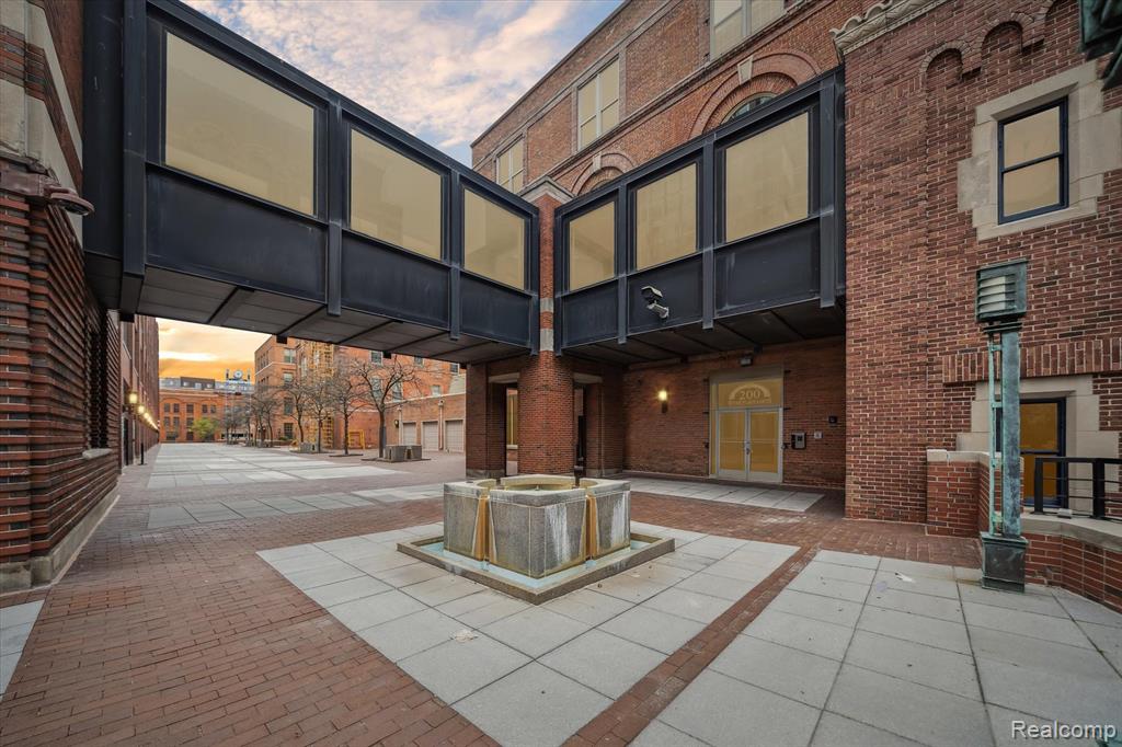 200 RIVER PLACE Drive, 14, Detroit, MI 48207 — front exterior
