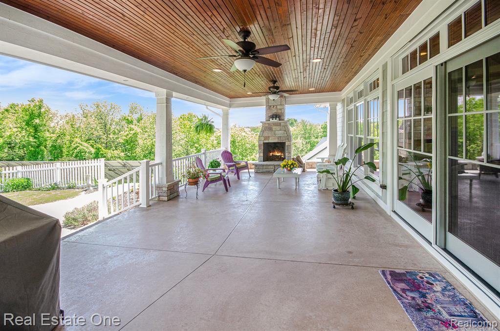 575 Tracy Lane, Milford, MI 48381 — Photo 46