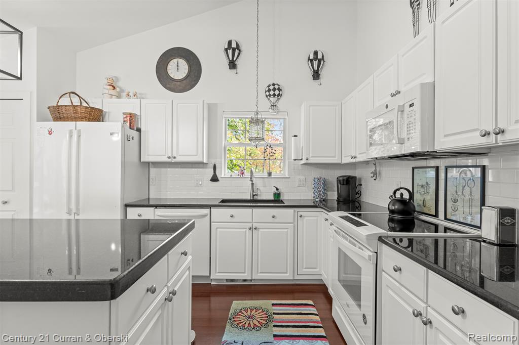 870 Calpernia, 20, Wixom, MI 48393 — Photo 11