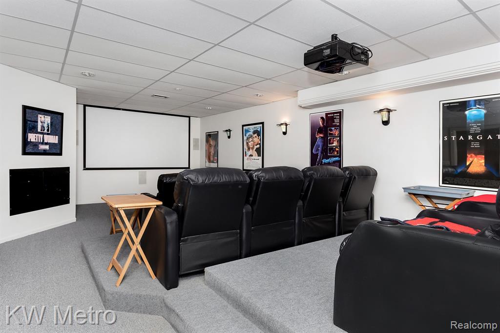 685 TRINWAY Drive, Troy, MI 48085 — Photo 38