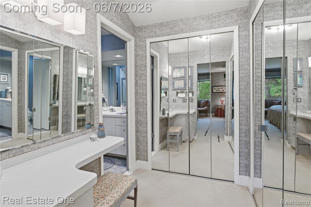 5321 Forest Way, Bloomfield Hills, MI 48302 — Photo 27
