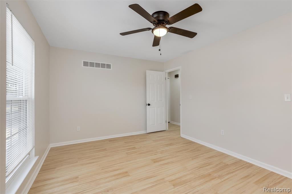 40526 Newport Drive, Plymouth, MI 48170 — Photo 19
