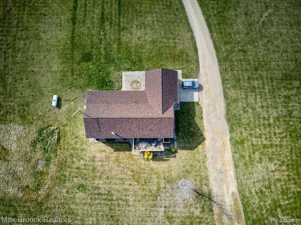 8661 TURNER Road, Imlay City, MI 48444 — Photo 9