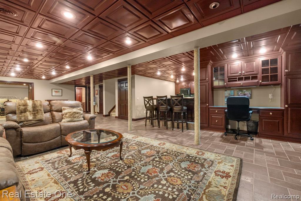 44211 CHEDWORTH Drive, Northville, MI 48167 — Photo 44