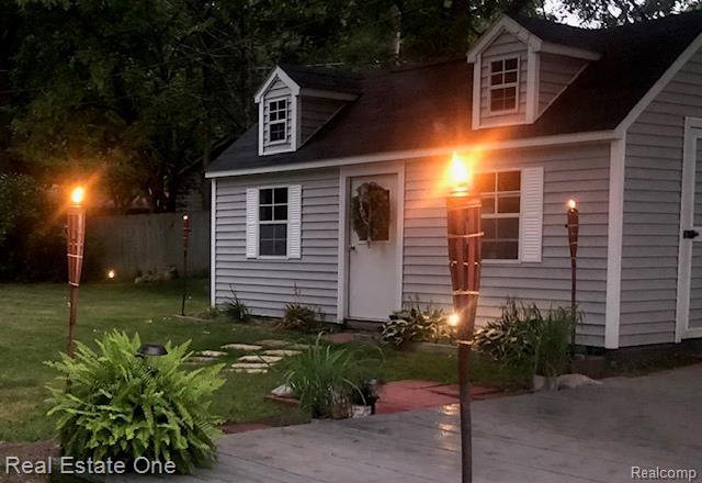 881 Tyrone Avenue, Waterford, MI 48328 — Photo 40