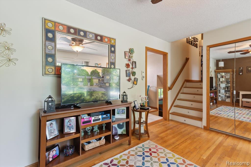 4304 Woodcock Way, Highland, MI — Photo 11