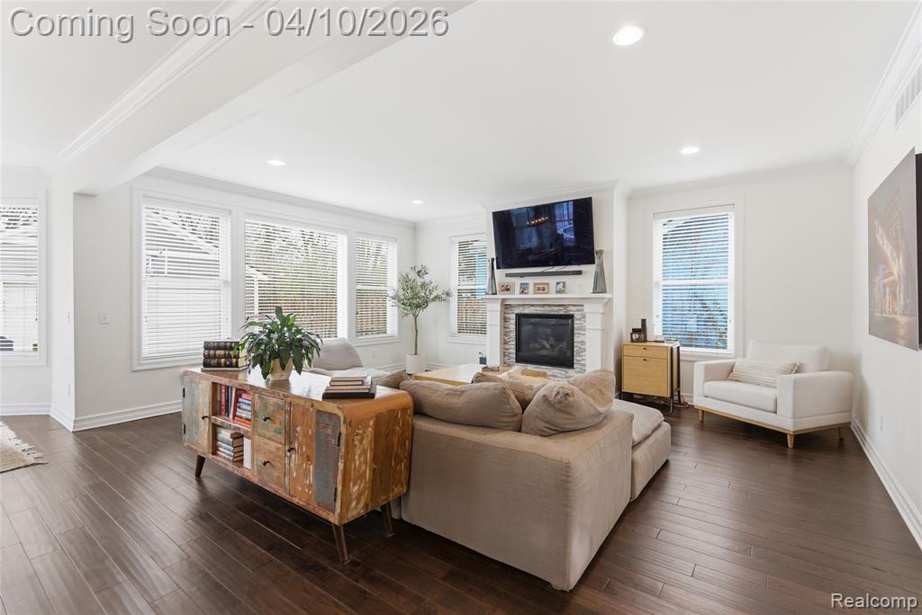 911 Wyandotte Avenue, Royal Oak, MI 48067 — Photo 8