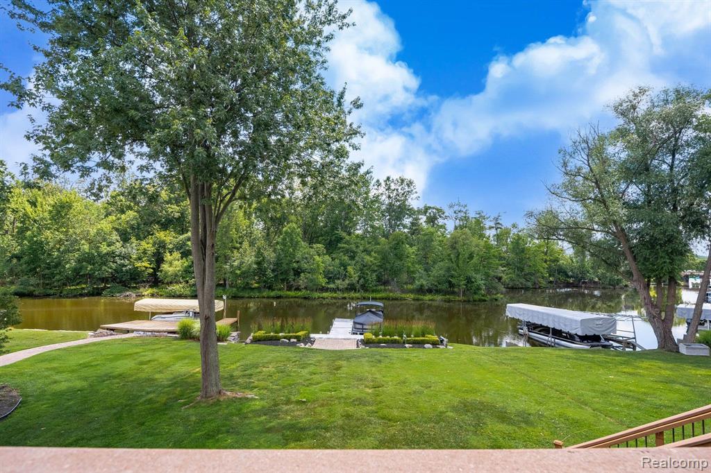 4425 ISLAND VIEW Drive, Waterford, MI 48328 — Photo 5