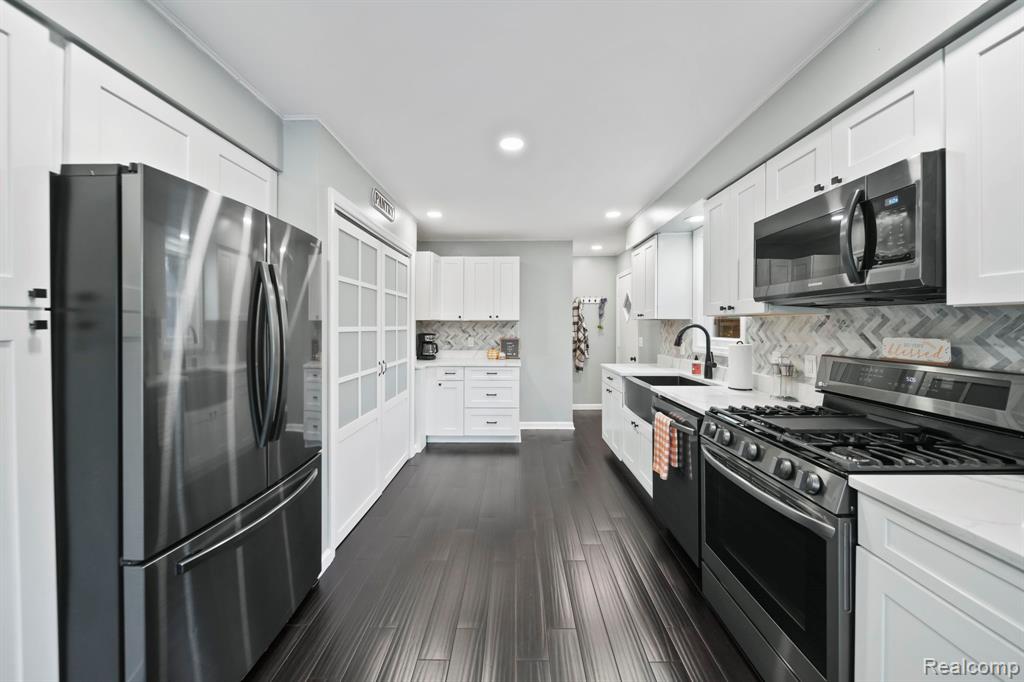 11300 Sharon Valley Road, Brooklyn, MI 49230 — Photo 17