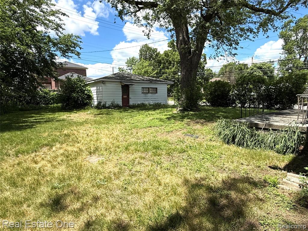 5751 DREXEL Street, Dearborn Heights, MI 48127 — Photo 10