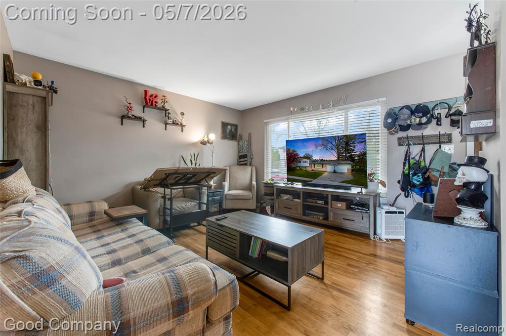 9072 Chesterfield Drive, Swartz Creek, MI 48473 — Photo 4
