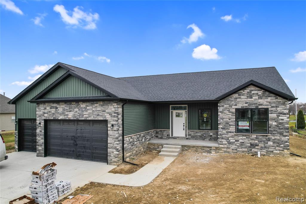9033 COPPER RIDGE Drive, Davison, MI 48423 — front exterior