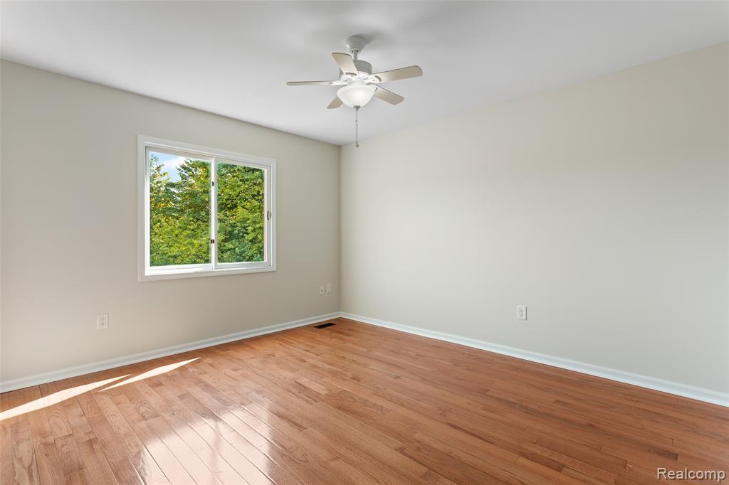 6890 Duchess Court, Troy, MI 48098 — Photo 36