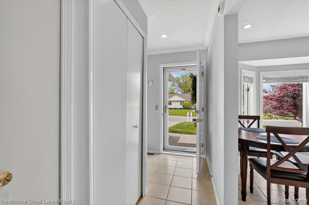 7475 Country Meadow Drive, Swartz Creek, MI 48473 — Photo 12