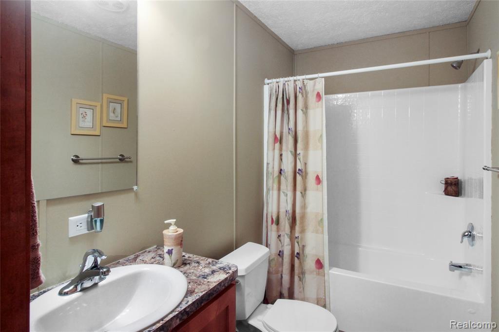 501 Kinloch, Temperance, MI 48182 — Photo 18