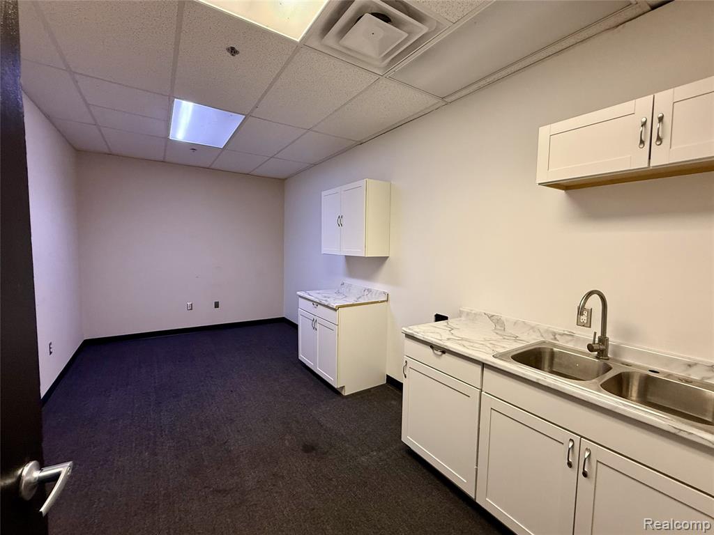 6050 GREENFIELD Road, Dearborn, MI 48126 — Photo 18