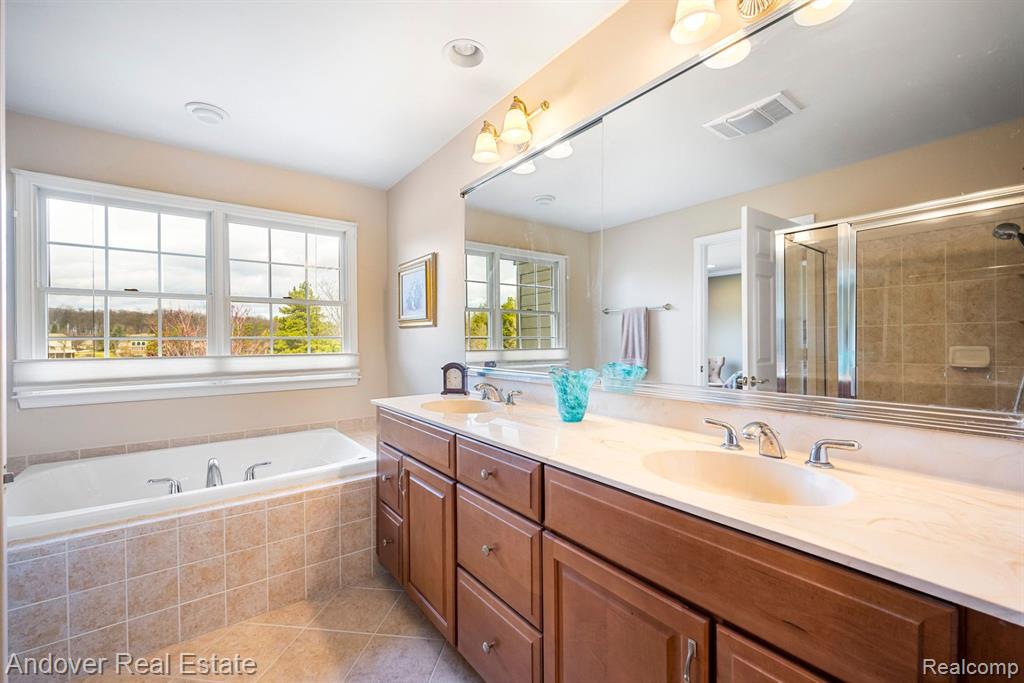 44628 BROADMOOR Circle N, Northville, MI 48168 — Photo 28