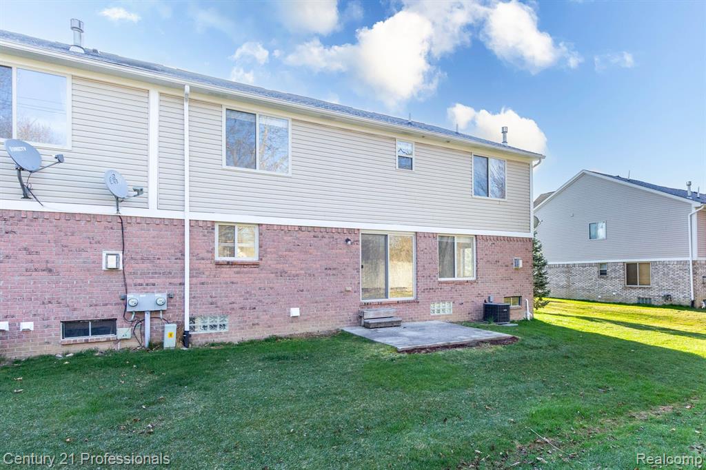 6173 ELARZ Drive, Troy, MI 48085 — Photo 43