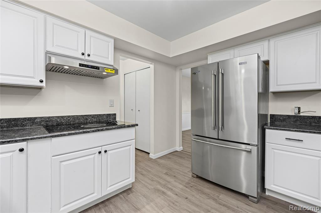 5738 Pebbleshire Road, Bloomfield Hills, MI 48301 — Photo 14