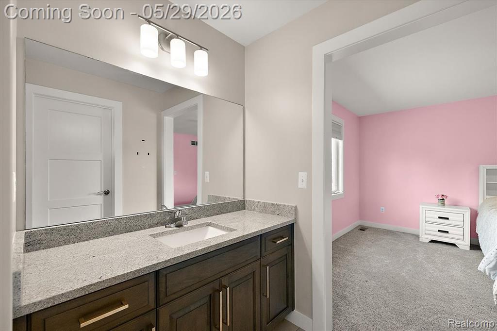7659 Crimson Court, Utica, MI 48316 — Photo 35