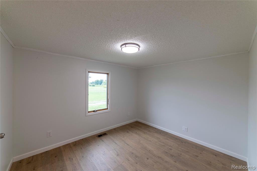 8410 Smith Road, Gaines Vlg, MI 48436 — Photo 11