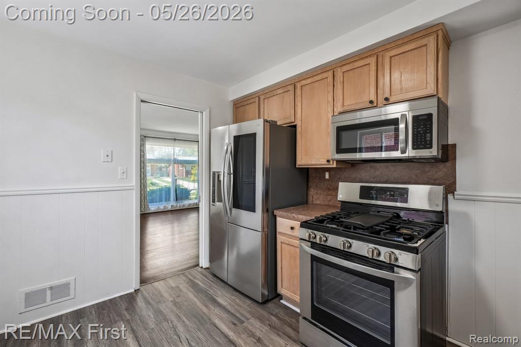 29636 Spoon Avenue, Madison Heights, MI 48071 — Photo 16