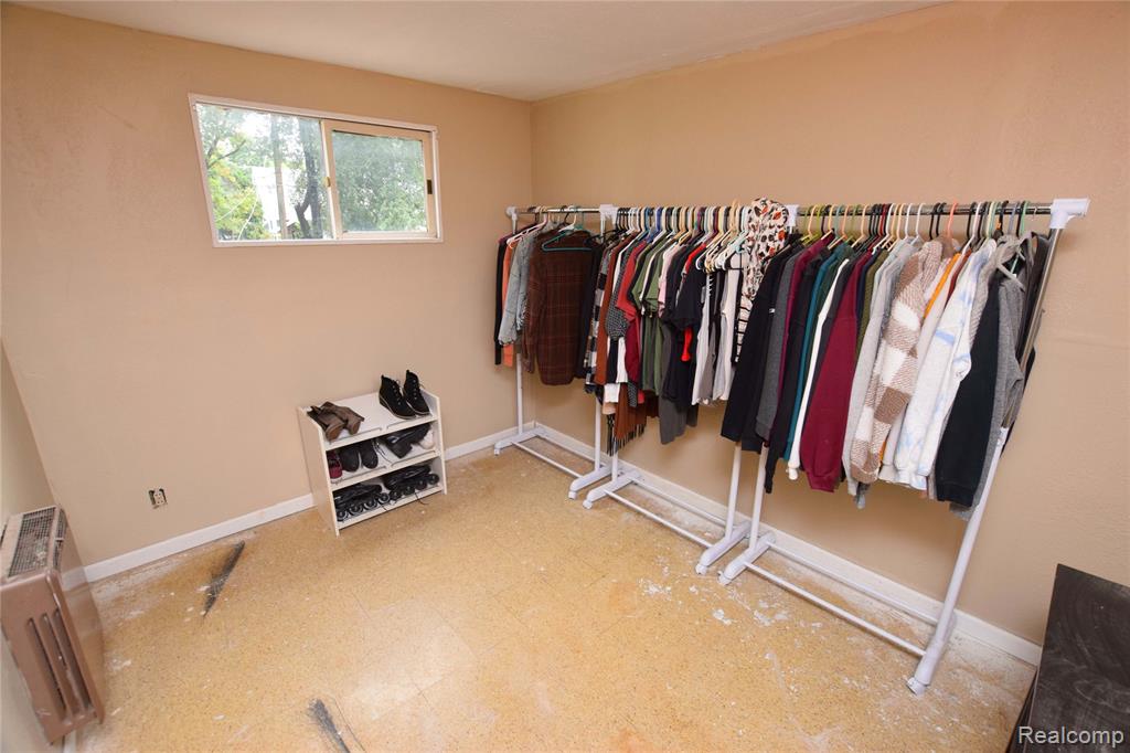 448 Dougherty Place, Flint, MI 48504 — Photo 15