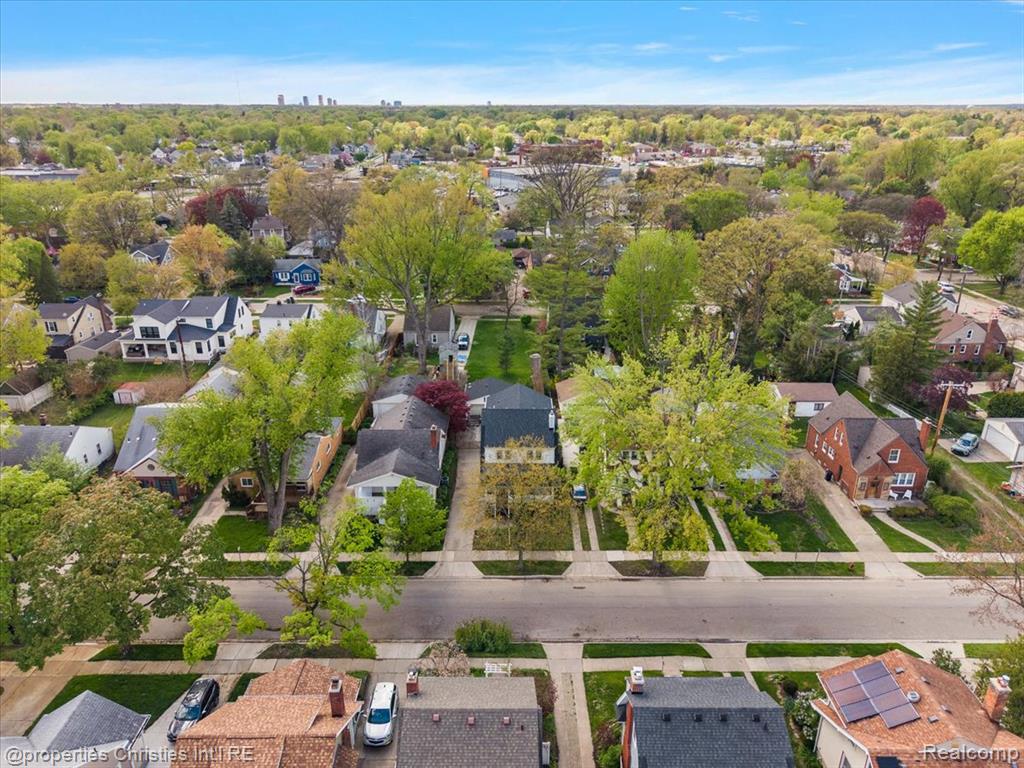 917 Maplegrove Avenue, Royal Oak, MI 48067 — Photo 13