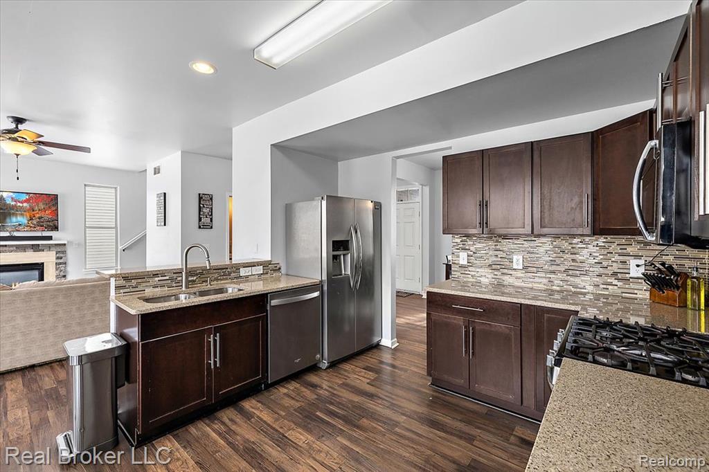 3059 Bridgefield Drive, Ann Arbor, MI 48108 — Photo 11