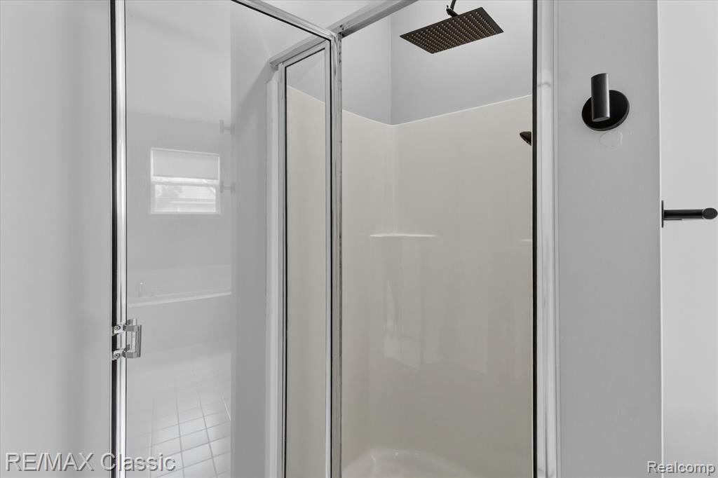 2298 Calibouge, 32, Commerce Twp, MI 48382 — Photo 25