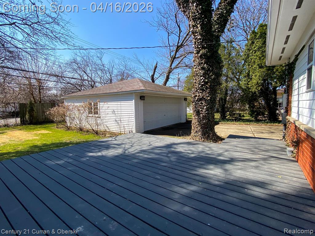 16925 MADOLINE Street, Beverly Hills, MI 48025 — Photo 18