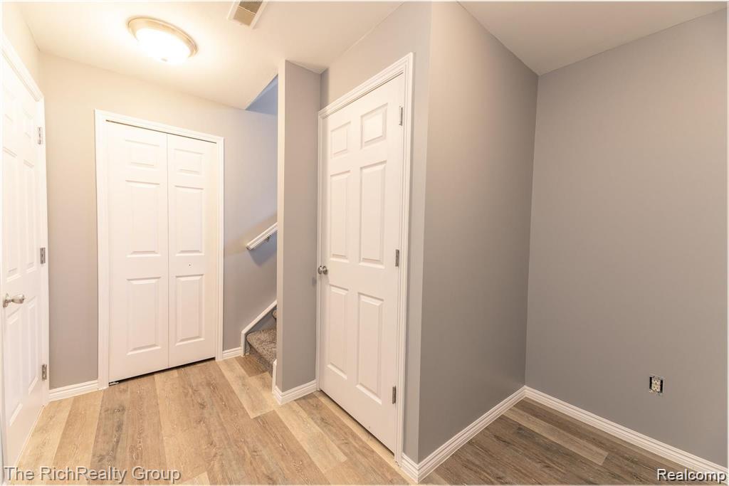 50115 Harding Street, Canton, MI 48188 — Photo 19