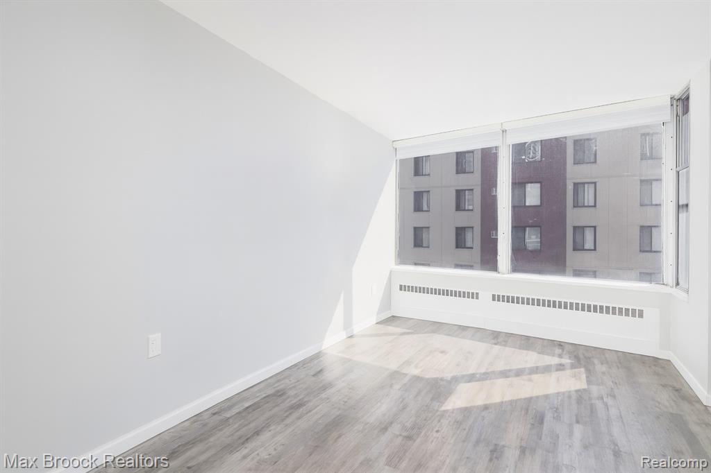 8200 E Jefferson Avenue, 1107, Detroit, MI 48214 — Photo 12