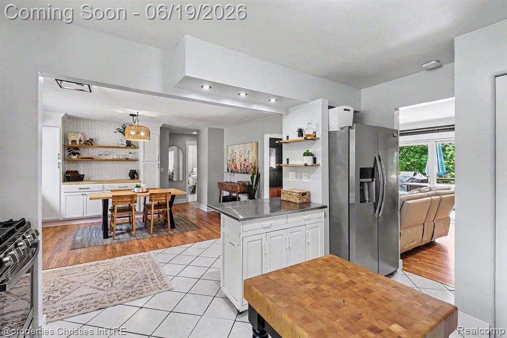 9567 Susin Lane, Clarkston, MI 48348 — Photo 13