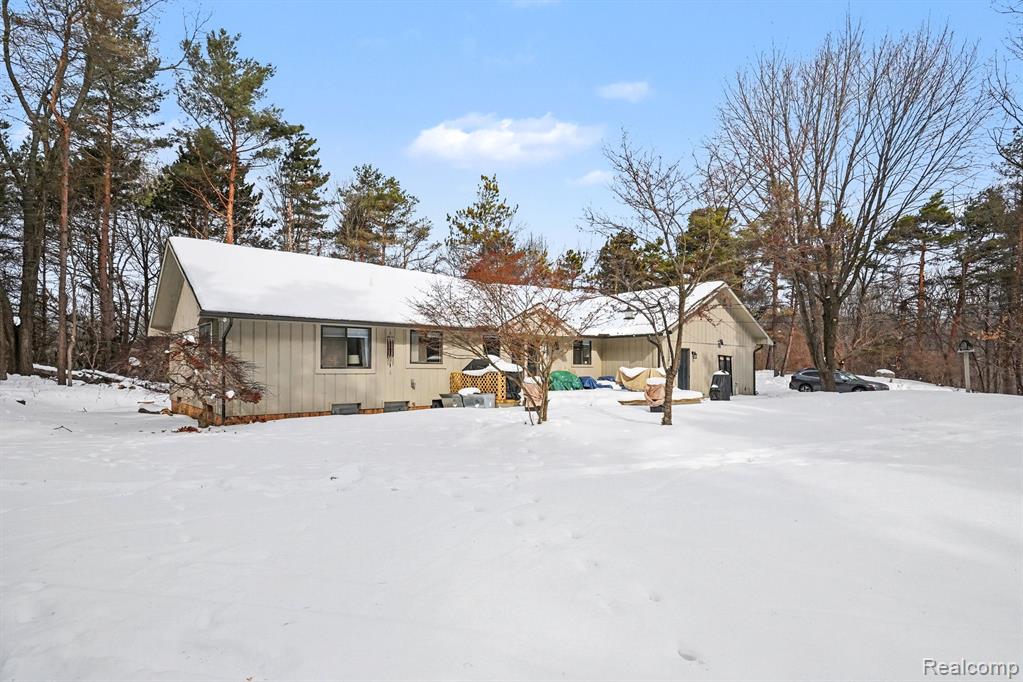 1276 Oakwood Road, Ortonville, MI 48462 — Photo 6