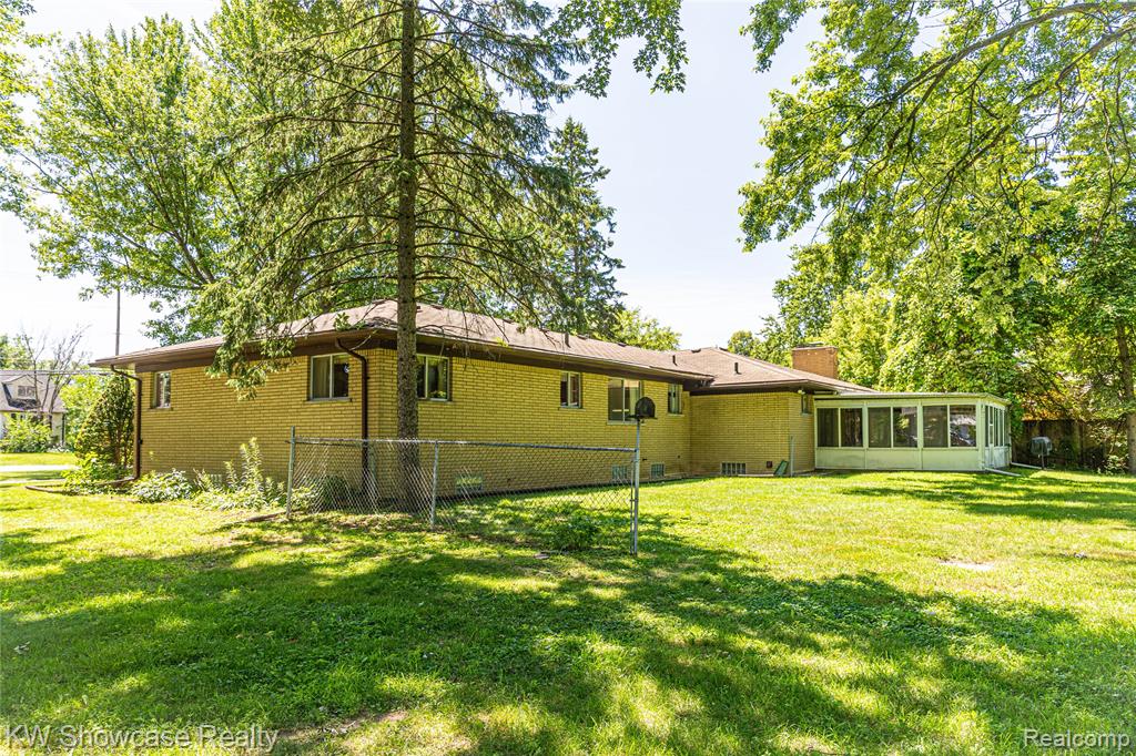 3651 Chicago Road, Warren, MI 48092 — Photo 4
