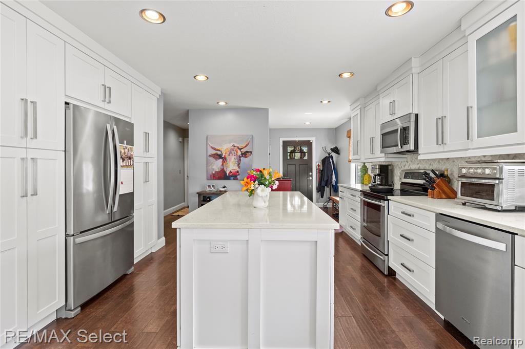 11476 Moffett Court, Fenton, MI 48430 — Photo 20