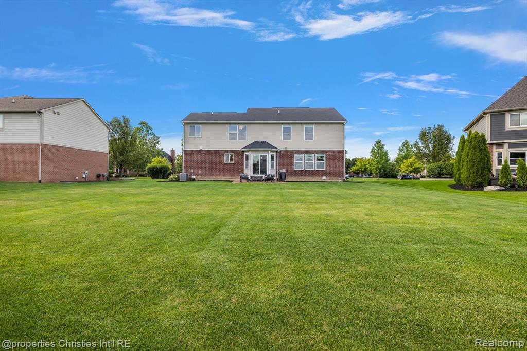 61171 SADDLECREEK Drive, South Lyon, MI 48178 — Photo 56