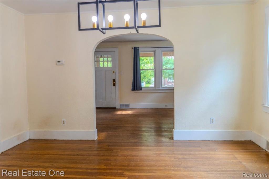 411 E MARSHALL Street, Ferndale, MI 48220 — Photo 3