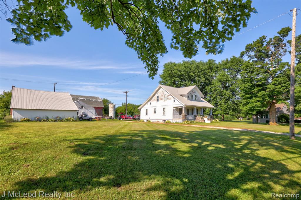9050 Van Cleve Road, Vassar, MI 48768 — Photo 2