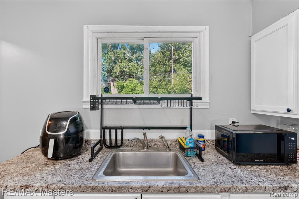5901 Ziegler Street, Taylor, MI 48180 — Photo 12