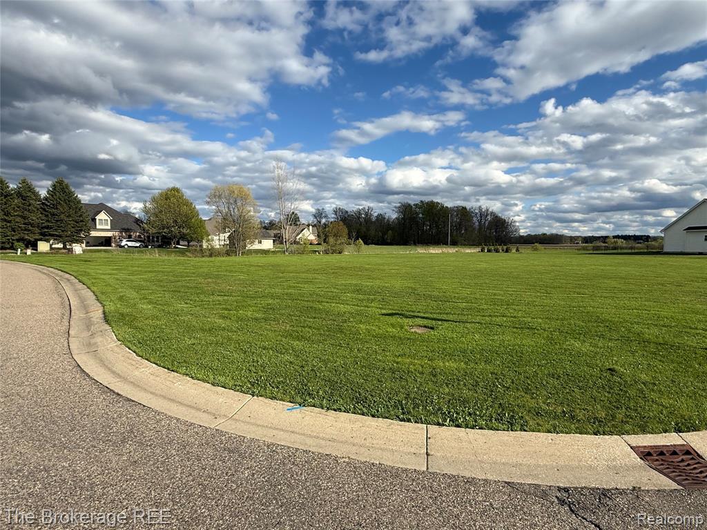 6318 Victoria Lane, Swartz Creek, MI 48473 — Photo 10