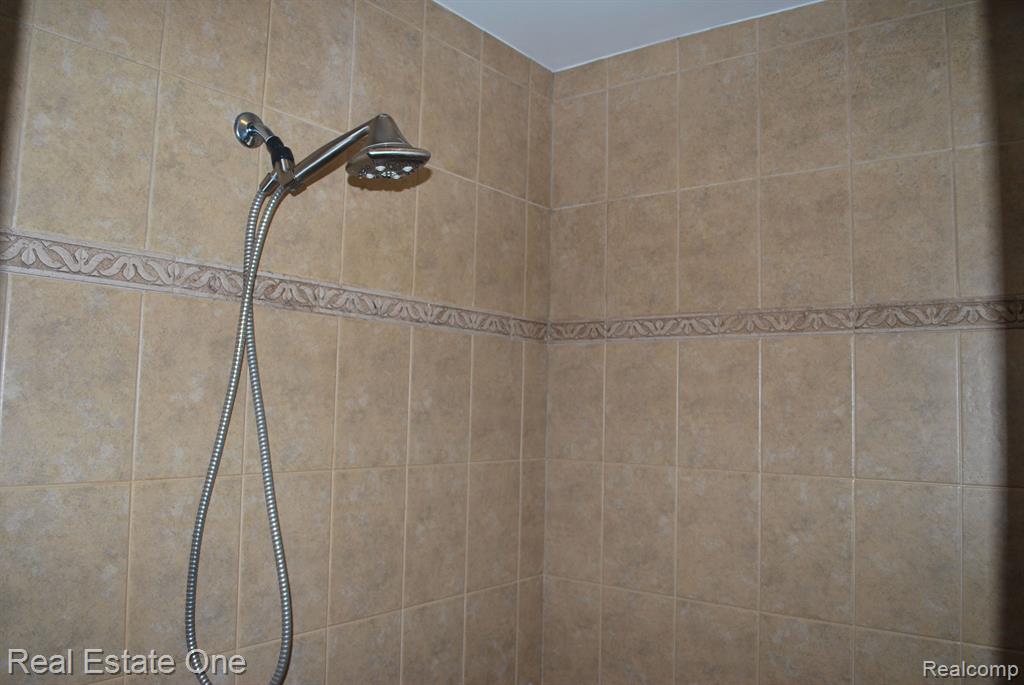 49664 TAFT Lane, Canton, MI 48188 — Photo 50