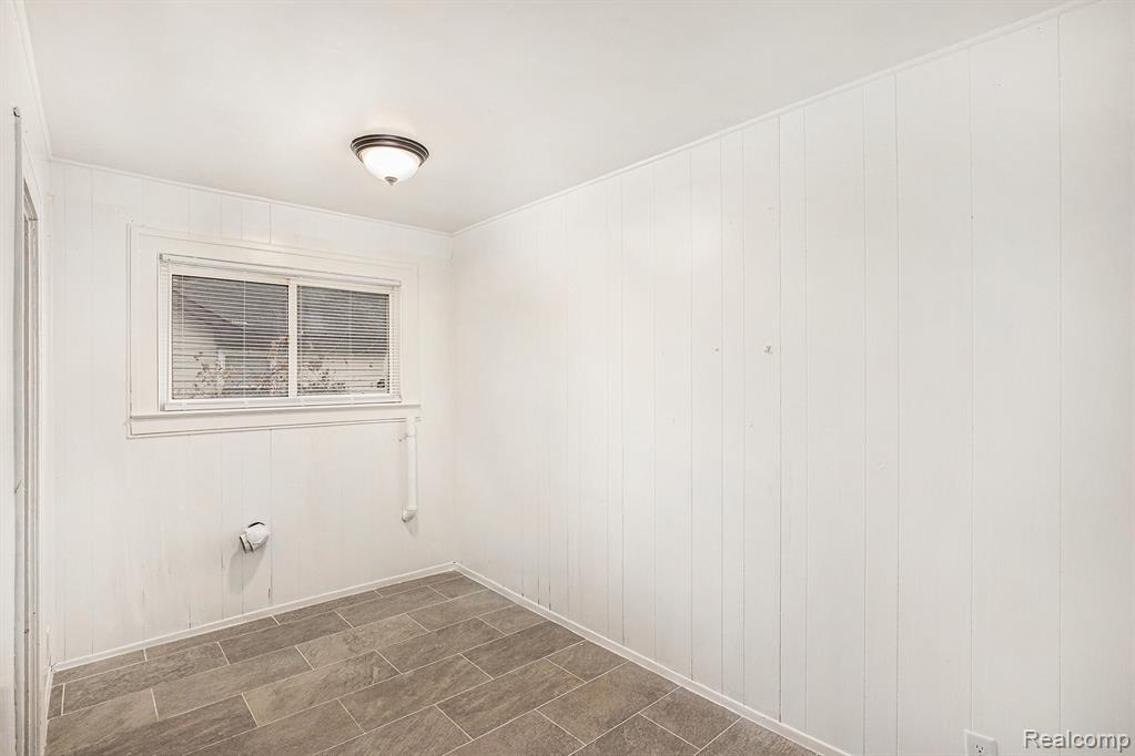1119 Lakeview Street, Waterford, MI 48328 — Photo 13