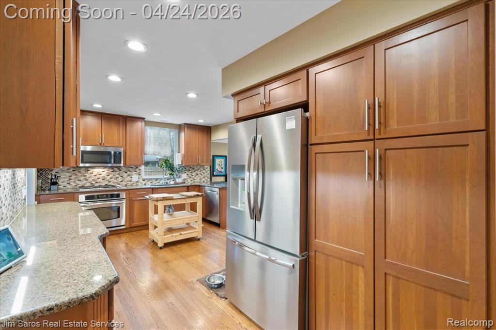 919 Cook Road, Grosse Pointe Woods, MI 48236 — Photo 5