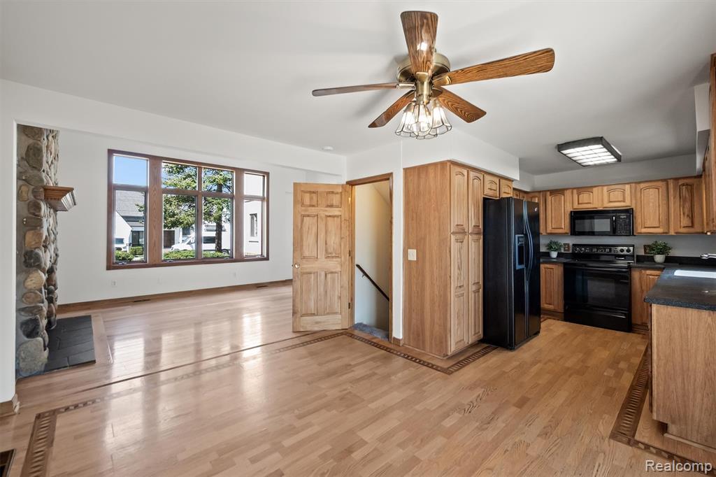 5461 Putnam Drive, West Bloomfield, MI 48323 — Photo 14