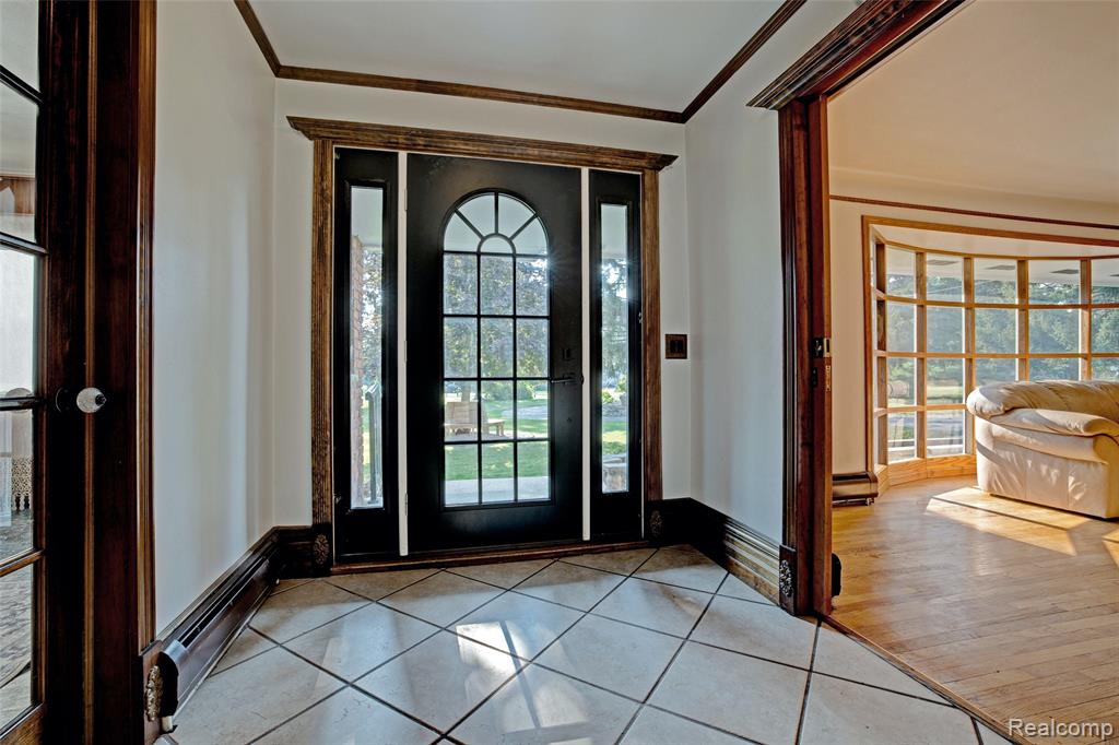 300 Sherman Court, Ortonville, MI 48462 — Photo 8