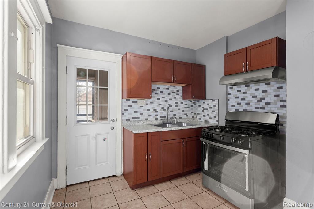 9113 AVIS Street, Detroit, MI 48209 — Photo 13