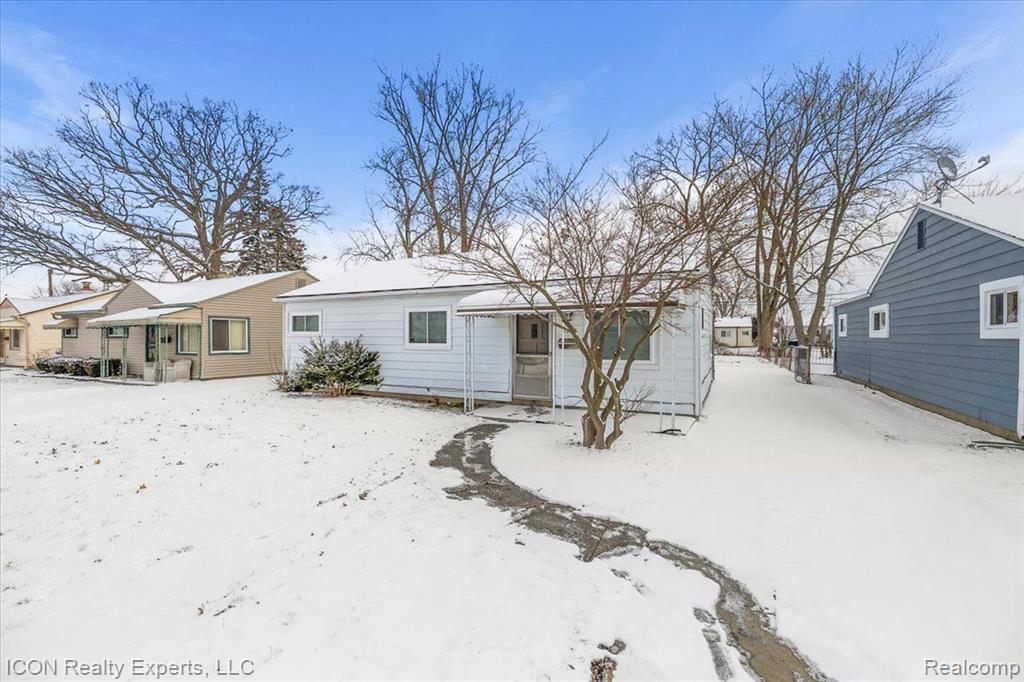 6306 GILMAN Street, Garden City, MI — Photo 4